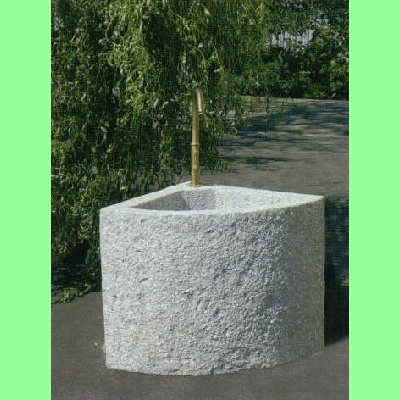 Viertelkreisbrunnen gr�n